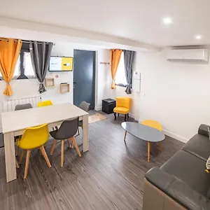 https://escapades-ensoleilles-lyon.hotels-rhonealpes.com